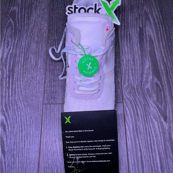 Off-White x Nike White Sneakers - Picture 3 of 3